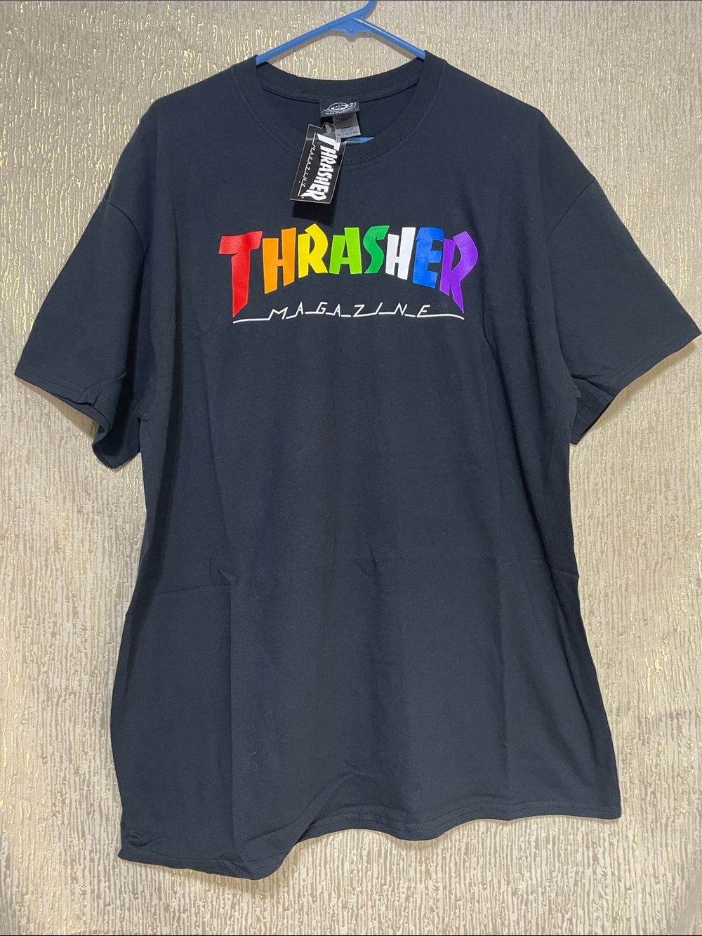 Thrasher Magazine Black T-Shirt with Rainbow Logo XL NWT